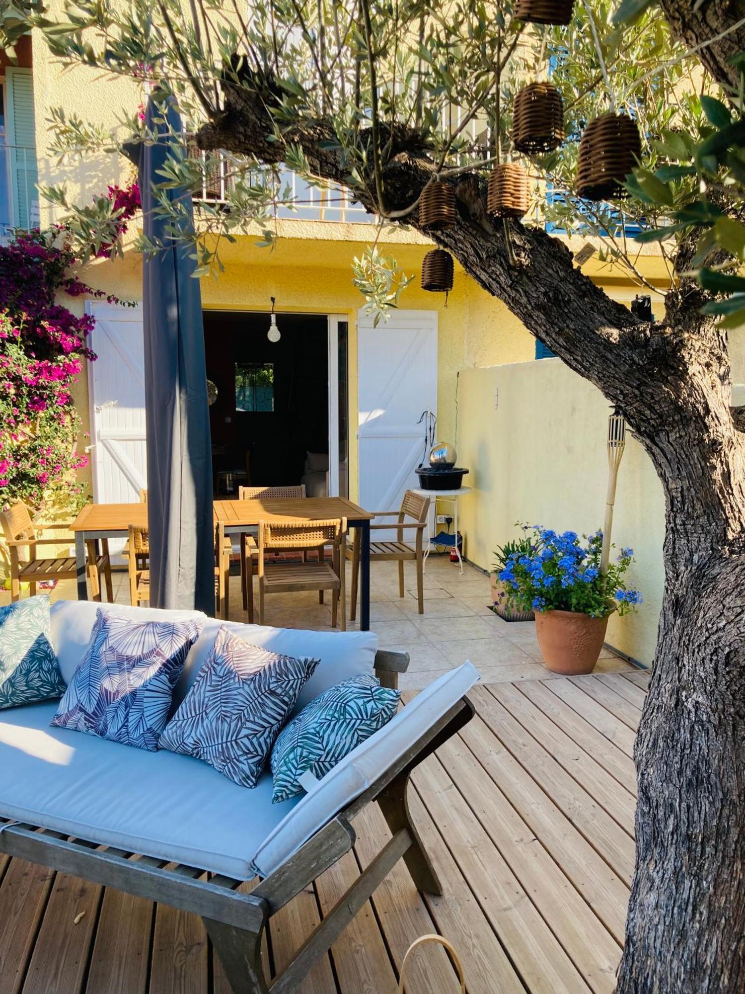 Mazet Renove Golfe De St Tropez Villa Cogolin Exterior photo
